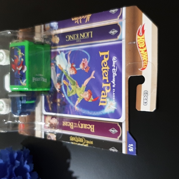 Peter Pan Walt Disney Hot Wheels Baja Hauler 2022 Collection - Picture 8 of 11